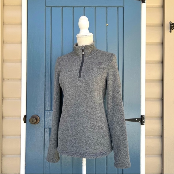 The North Face Maggy Gray Fleece
Pullover Quarter-Zip Sweater Women’s Size M - Picture 2 of 8